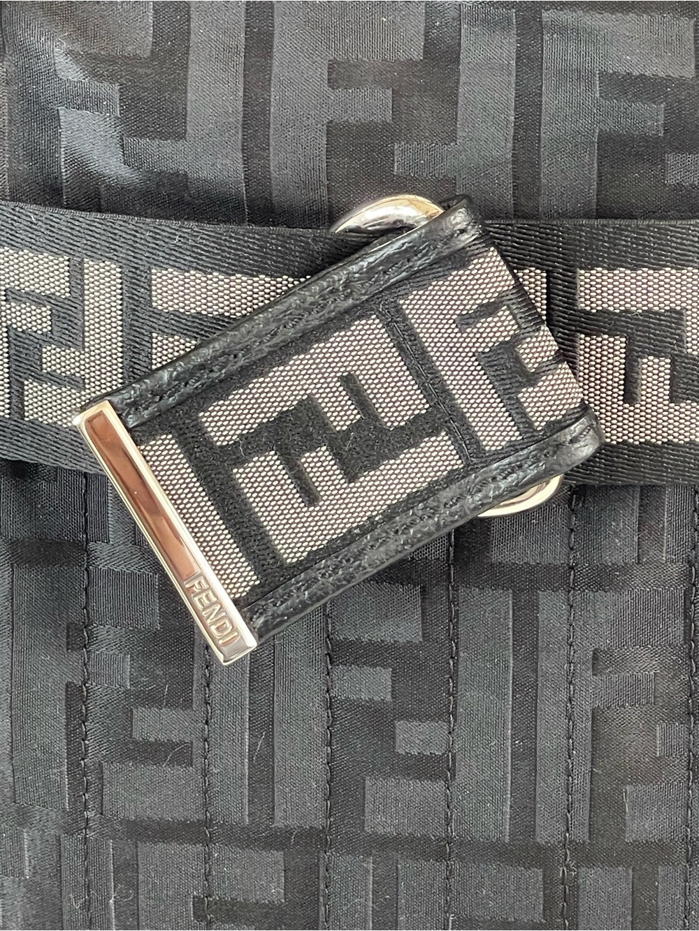 Fendi black Zucca nylon tote bag - Picture 2 of 15